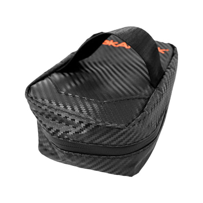8” x 5” ( 20 c m x 13 cm )HD Tackle Wallet, Black Carbon                  