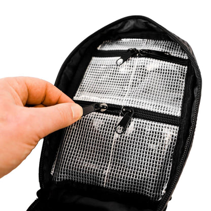 8” x 5” ( 20 c m x 13 cm )HD Tackle Wallet, Black Carbon                  