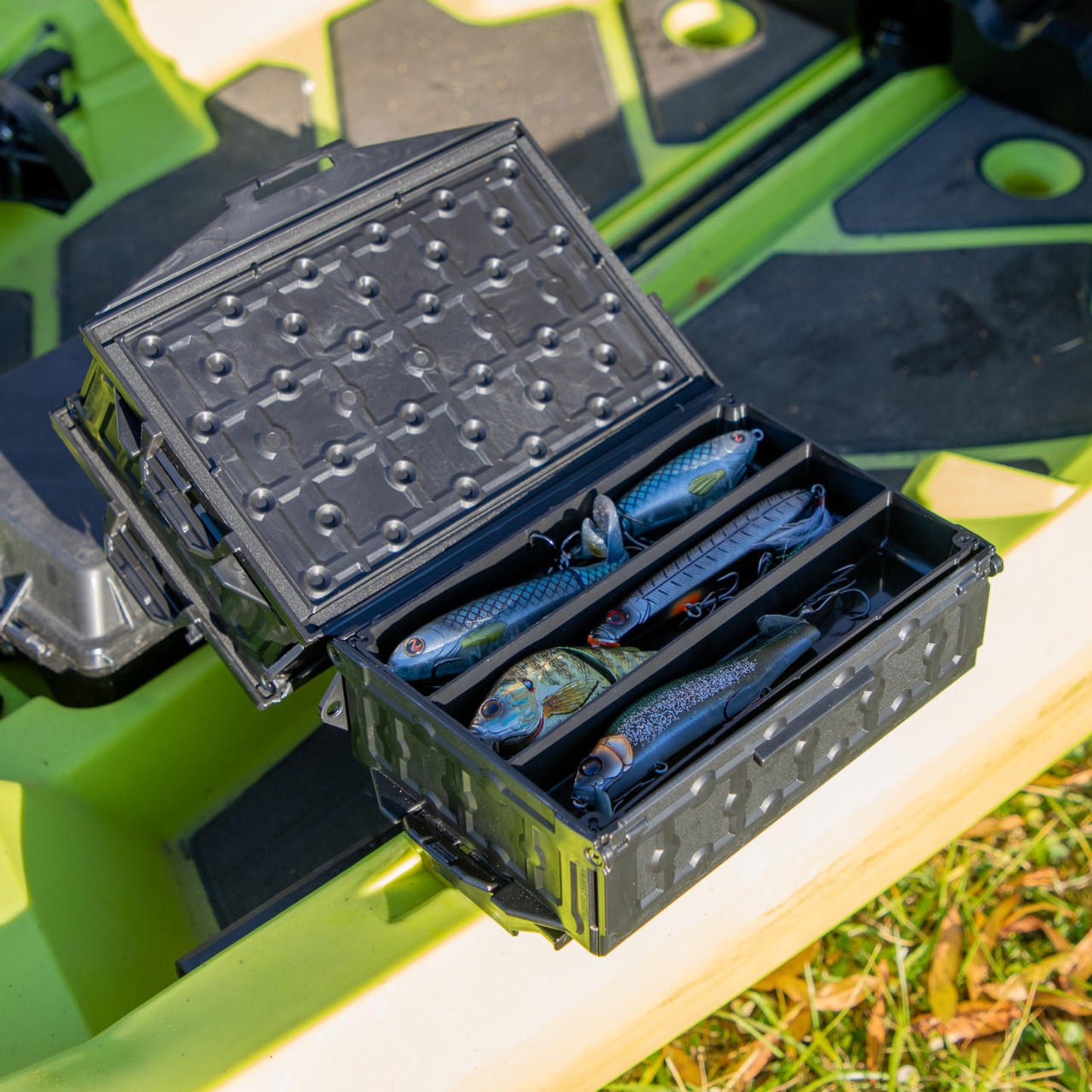 YakAttack Fully Loaded TracPak Combo Kit, Two Boxes, Track Mount, Handle, and 3 Trays