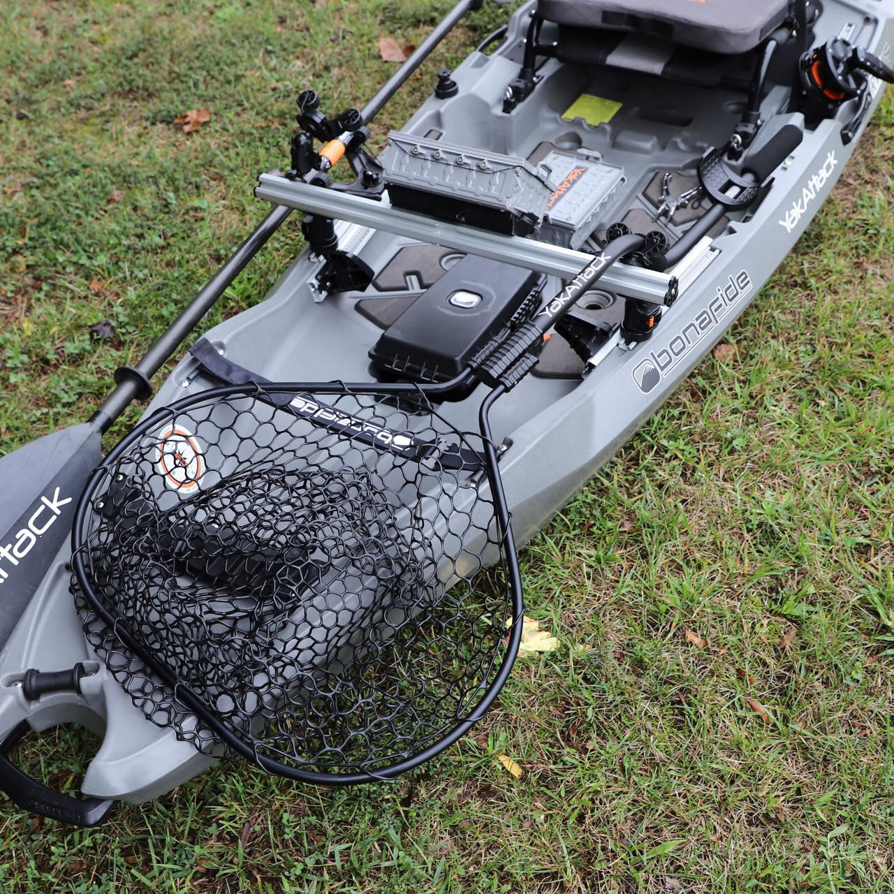 Leverage Landing Net, 20" X 21" hoop, 46" long, with extension and foam for storing in rod holder