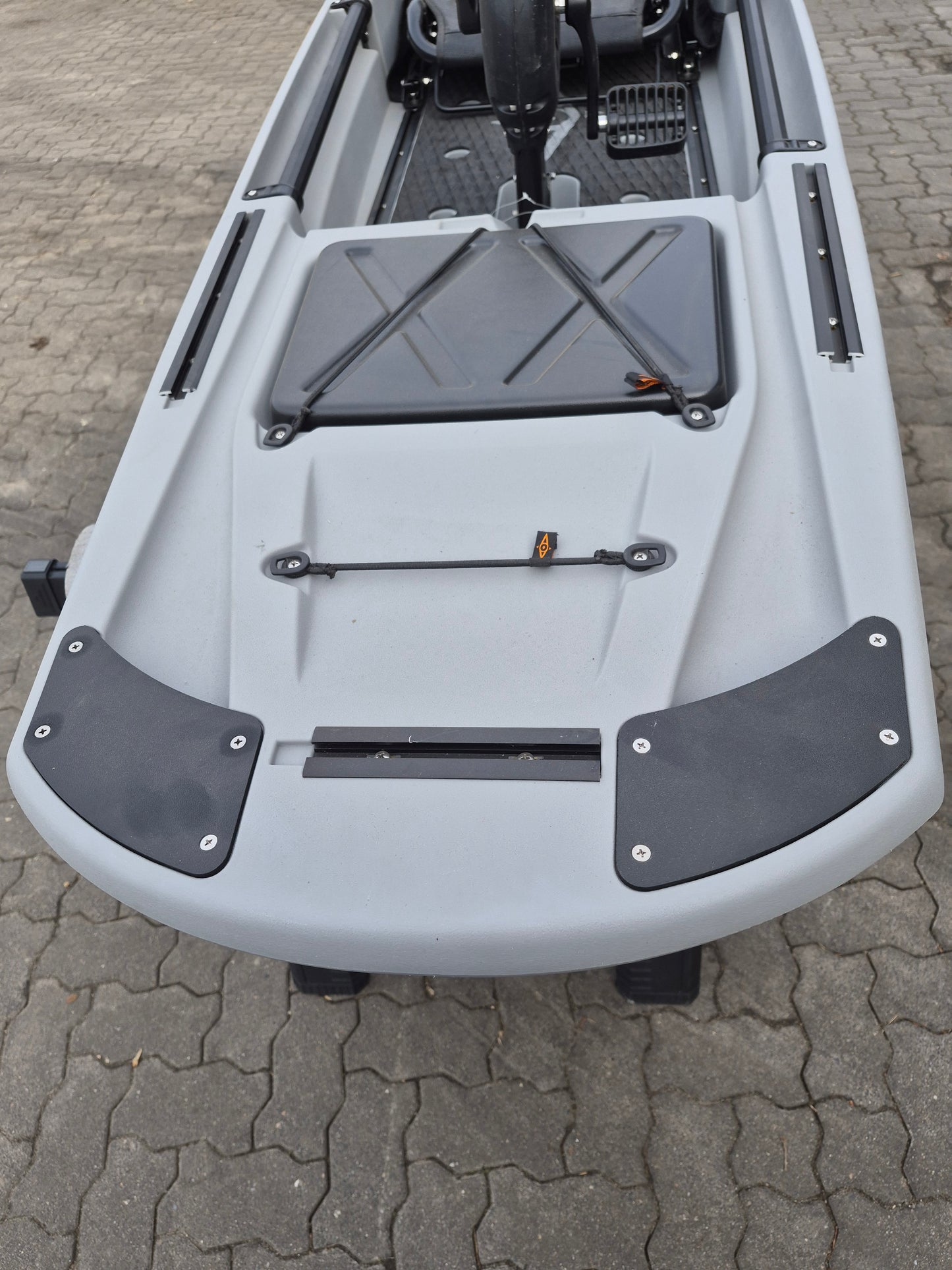POINT 65 "Kingfisher" Angelkajak in Grau - Gebraucht