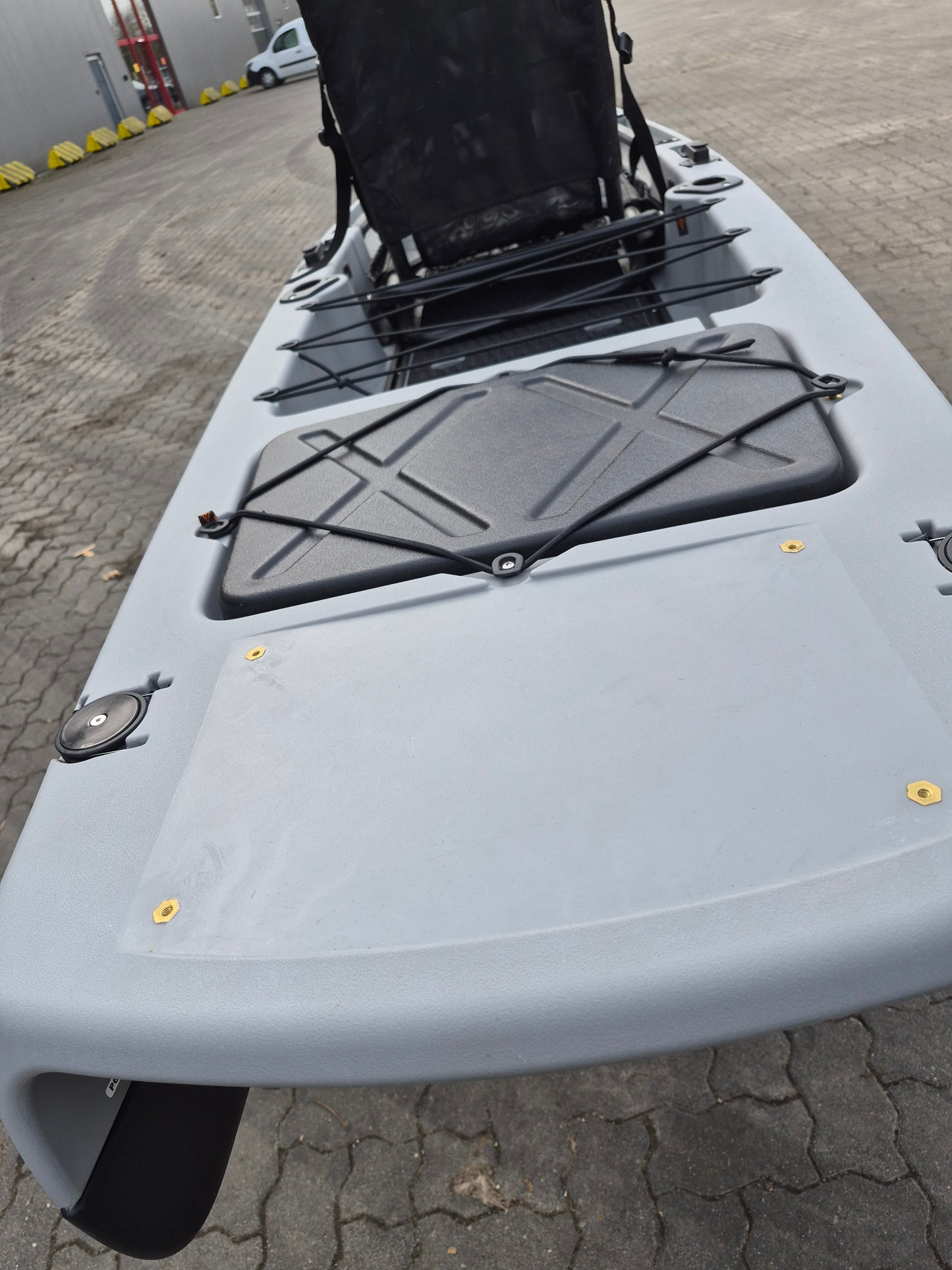POINT 65 "Kingfisher" Angelkajak in Grau - Gebraucht