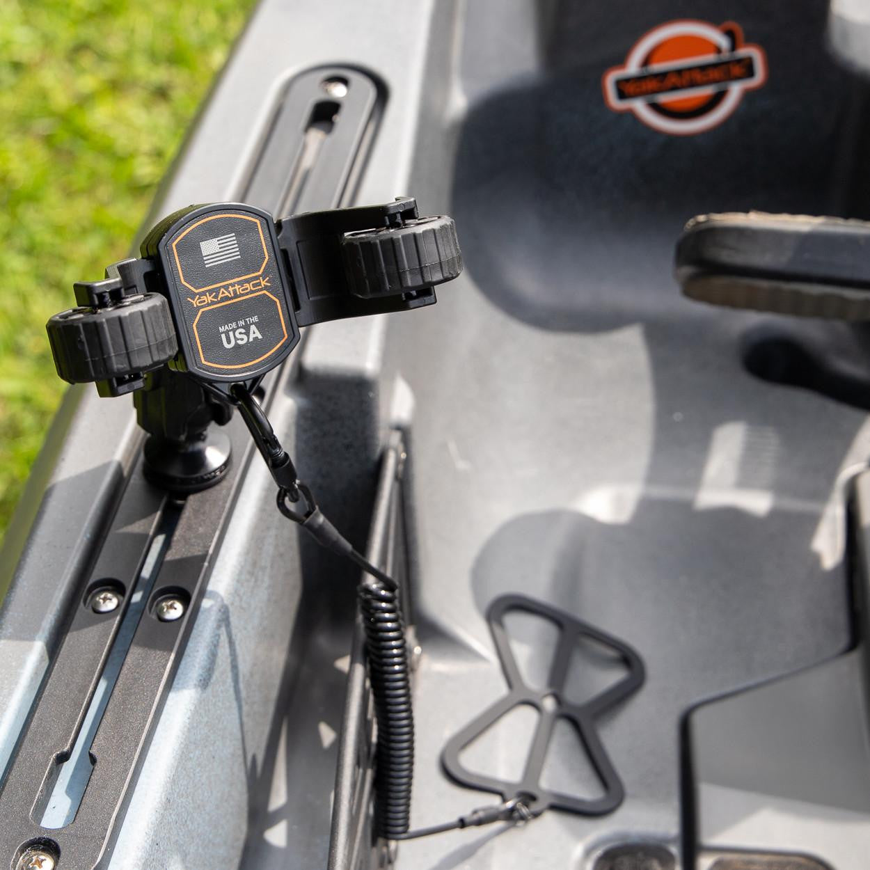 RotoGrip Phone Holder with 1" (1,27 cm) Screwball Track Mount