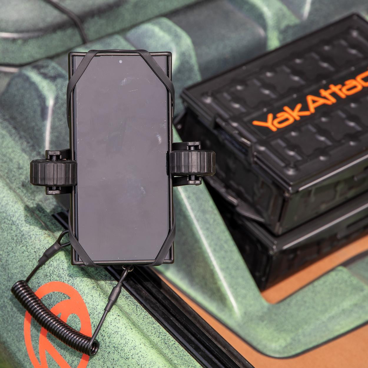 RotoGrip Phone Holder with 1" (1,27 cm) Screwball Track Mount
