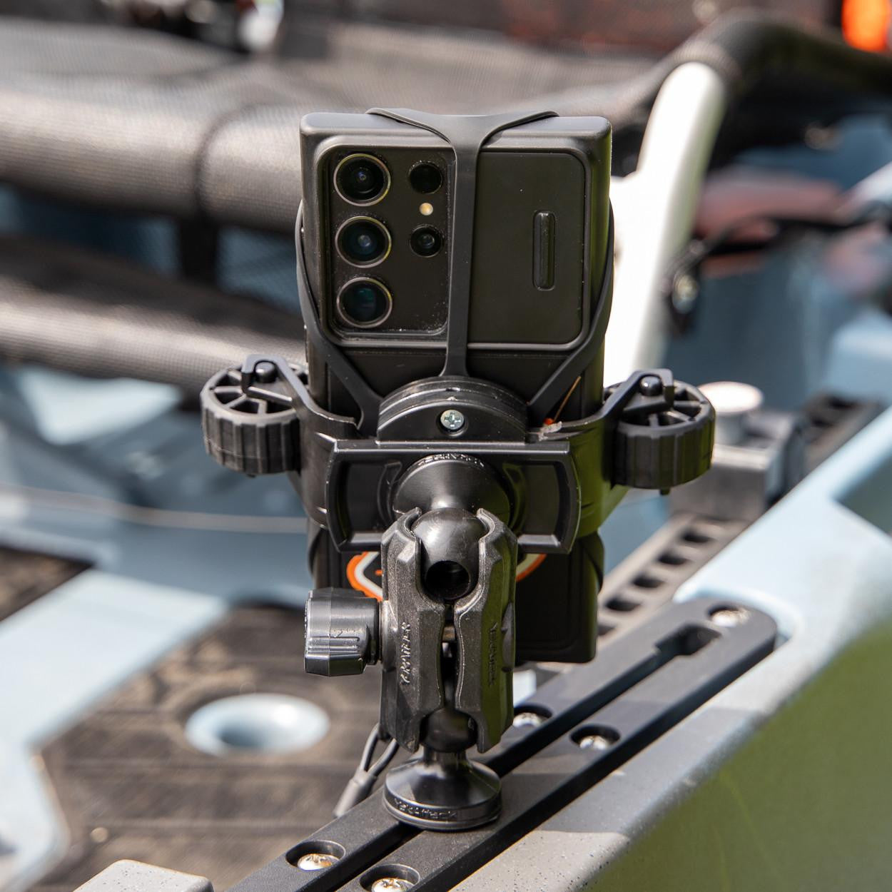RotoGrip Phone Holder with 1" (1,27 cm) Screwball Track Mount